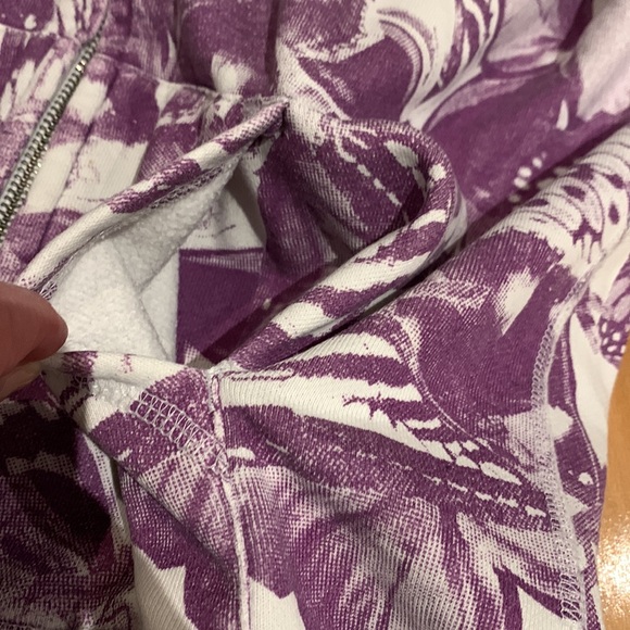 Unique TNA Aritzia Butterfly Full Zip Purple & White Hoodie - size M - Picture 13 of 16